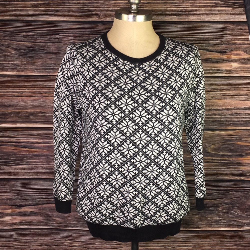 Lands End nearly new sweater Black white snowflake - Picture 1 of 2